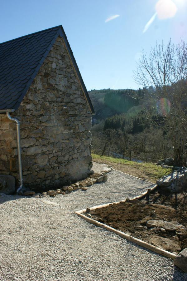 Le P'Tit Gite De Chomet La Tour-dʼAuvergne Exterior foto